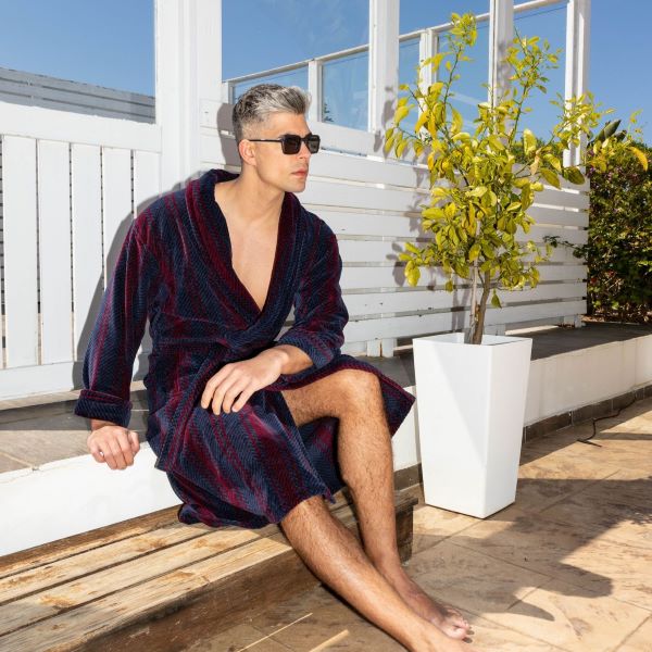 Lightweight Men's Robes: Embrace Comfort and Style